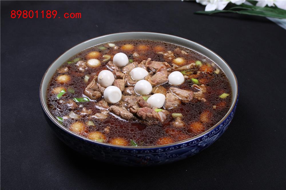 护心肉炖鹌鹑蛋